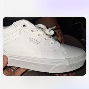 Womens Vans Leather Shoes Size 8.5